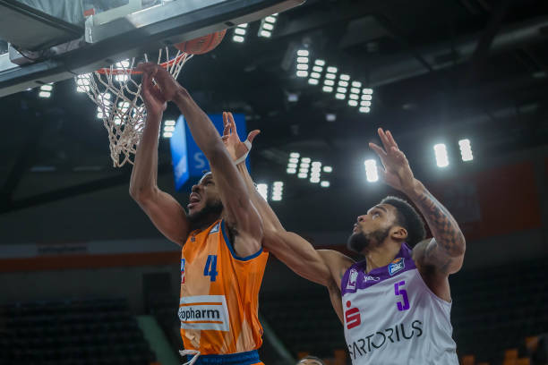 场连接上的 场连接上的